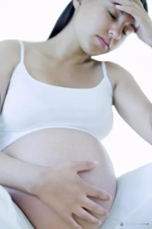 现在很多女人不想生二胎，原因很现实。数据显示，2023年后中国女性二胎意愿跌至近