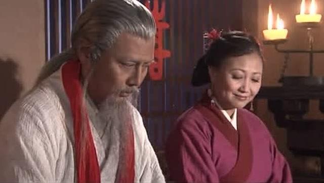 公元前1084年，72岁的姜子牙娶了68岁的马氏，洞房花烛夜，他发现马氏