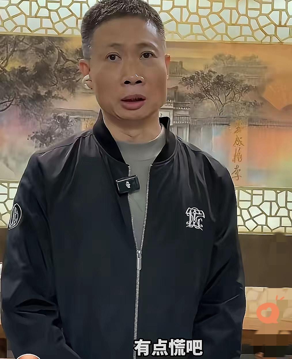 终于明白瑞安不锈钢锅当初为啥倒了——看老板的照片就懂了，年纪不小，眼神却清澈