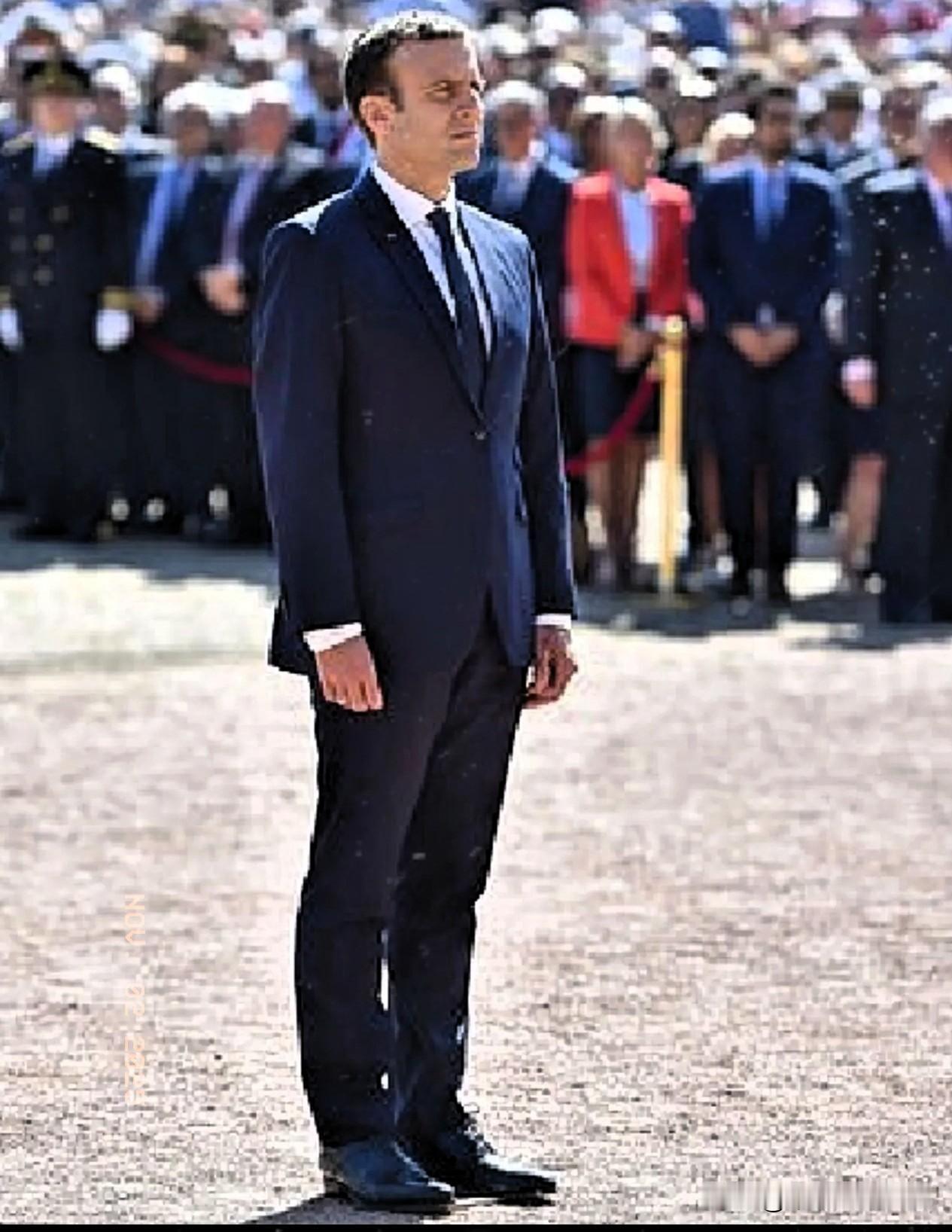 我看到这篇文章时，确实没忍住笑了！法国总统马克龙近几日又要去乌克兰“主持正义