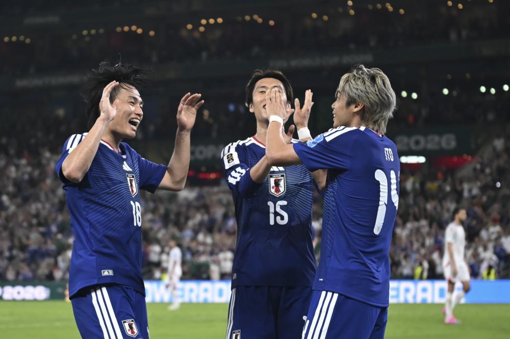 世界杯第1000场里程碑之战: 日本队4比0横扫突尼斯
