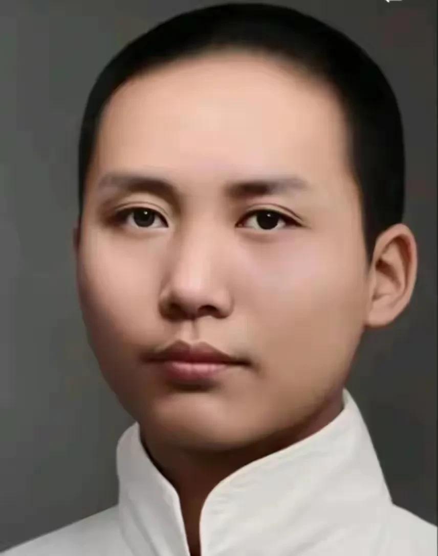 英籍作家韩素音评论说：“在毛泽东塑造自己思想和行为的方法时，怀有极大的热情，极端