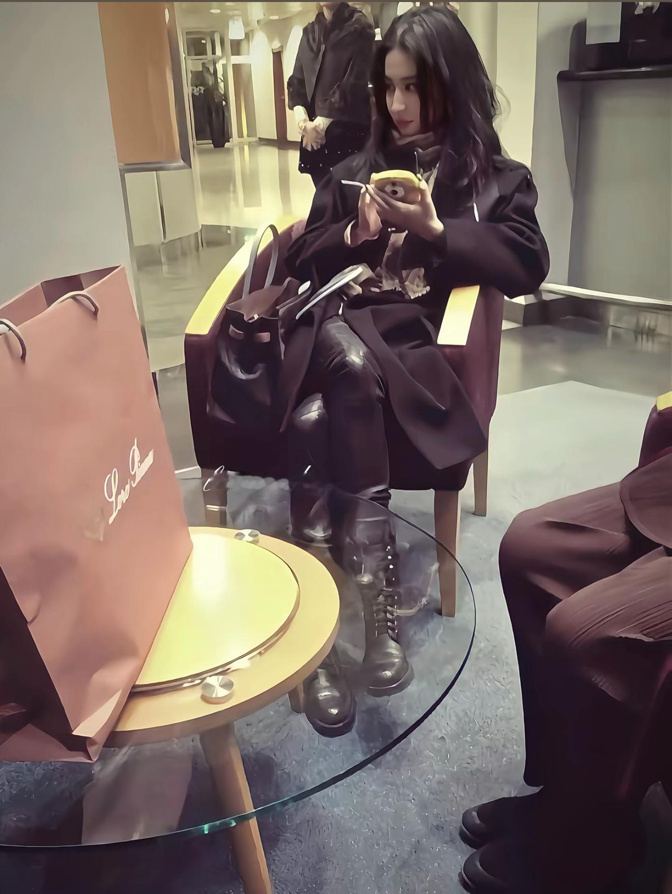 这女人还有多少咱没见过的照片