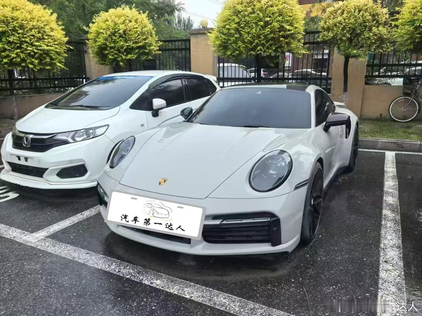 保时捷911turboS，带天蝎排气，HRE轮毂​​​