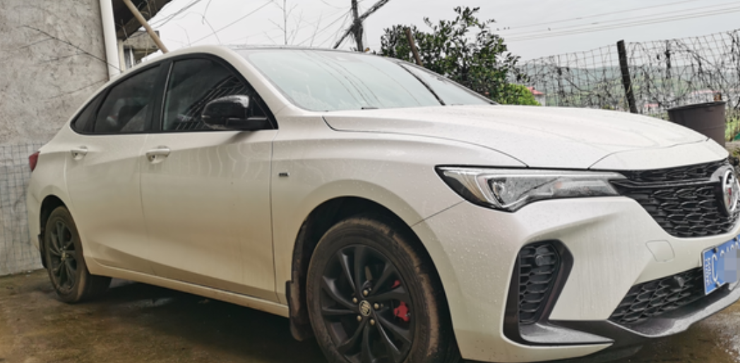 别克威朗GS23款猎风版半年用车感受分享1、别克23款威朗ProGs猎风版是本