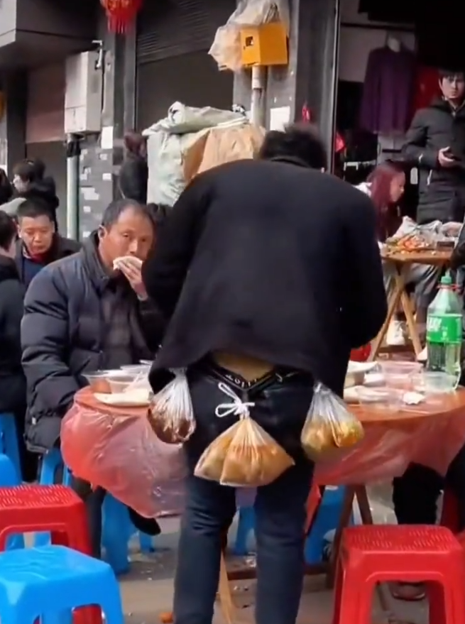 其实这样挺好，至少不浪费食物[doge]