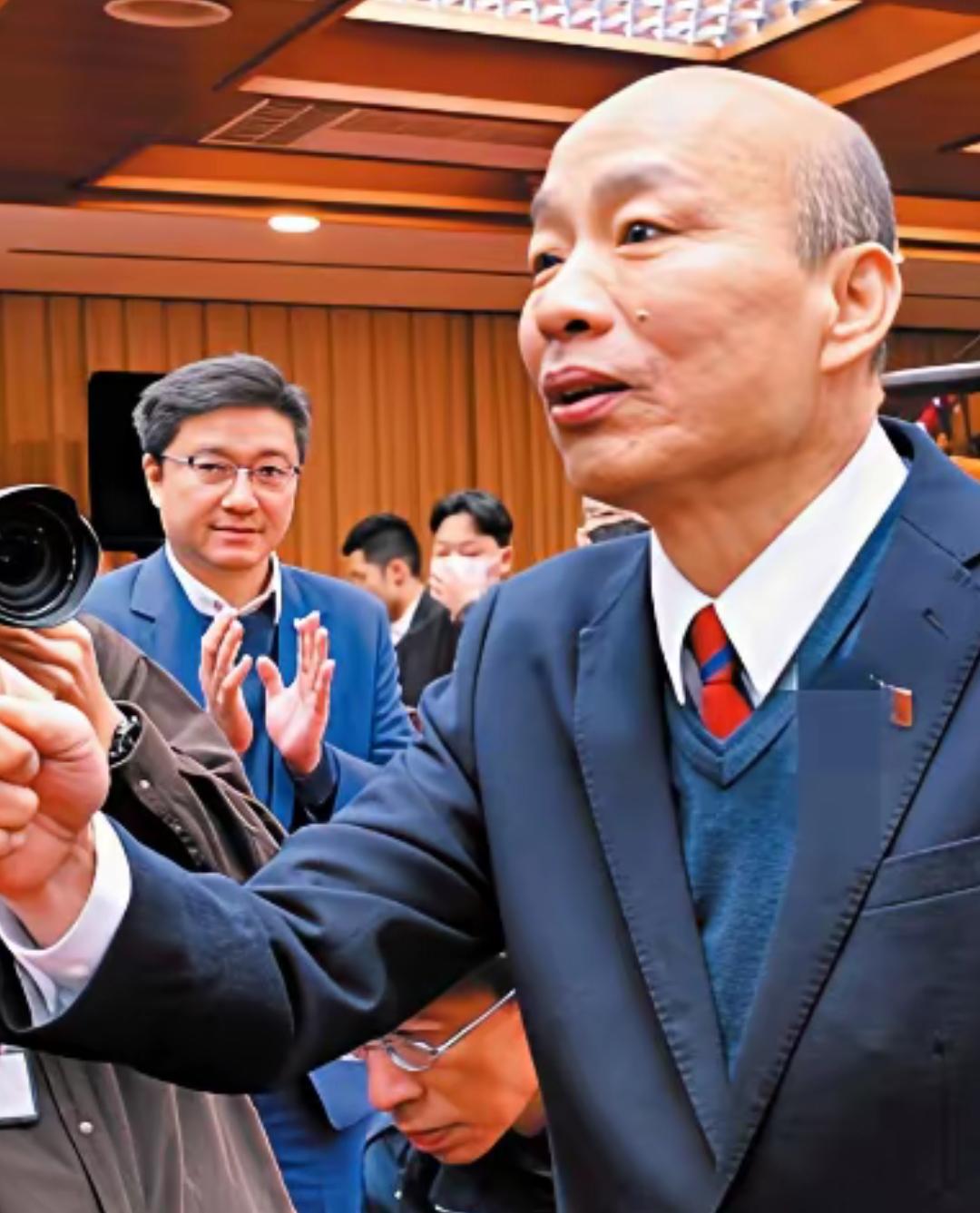 韩国瑜会争夺2028大选蓝营国民党的候选人提名吗？郑丽文虽然接掌国民党也有一段