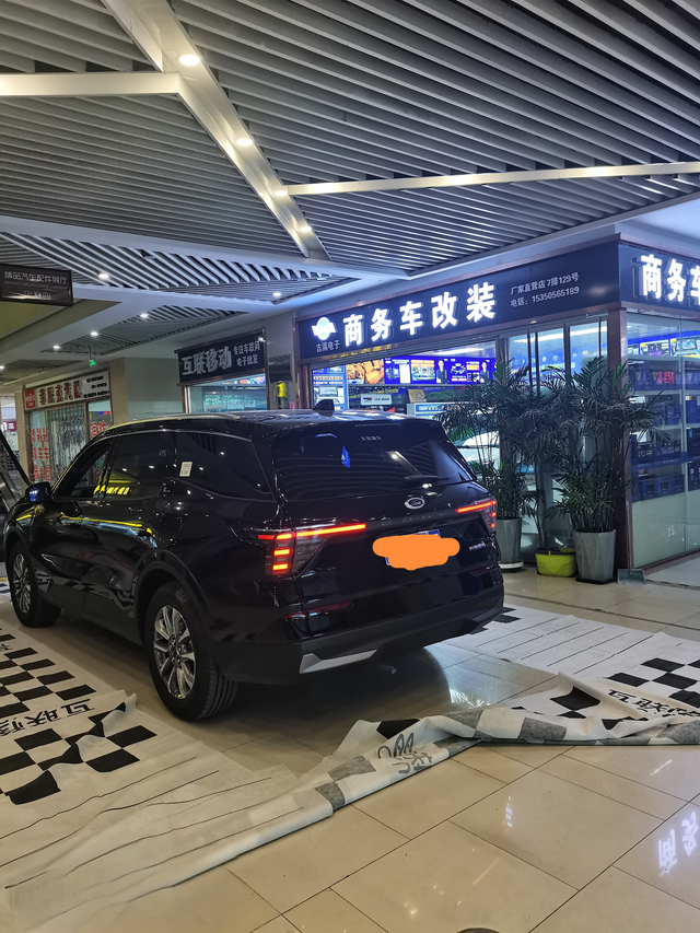 请勿加装全影刚提的车，福特锐界L，两驱豪华燃油版，因为车身大，个人技术不加，不