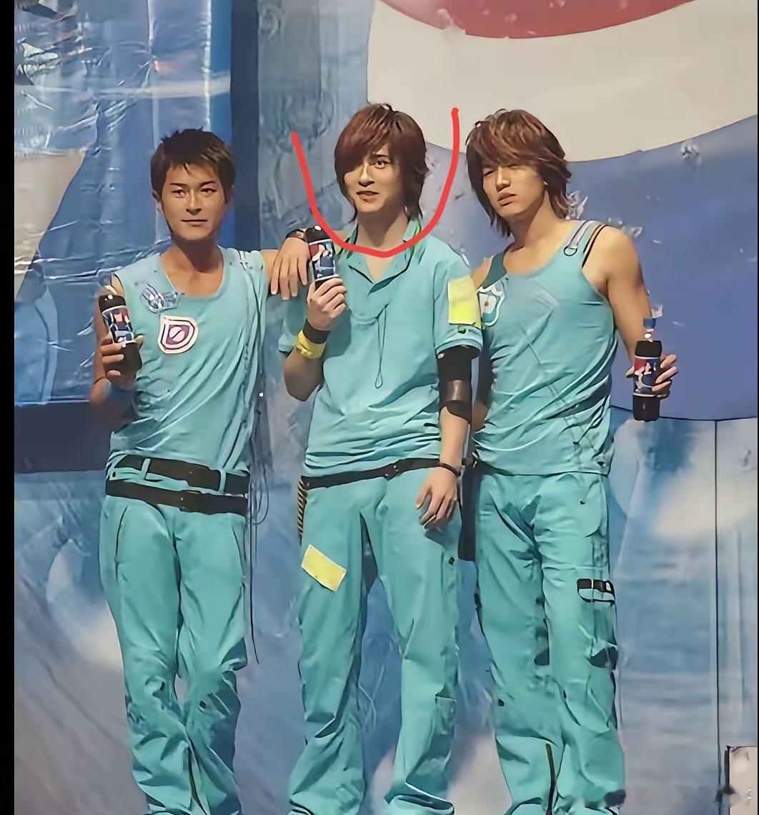 当年论人气的话，站在c位的不应该是古天乐吗？