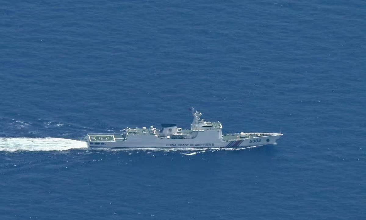 你来黄岩岛，我就去你本土附近转转！中国海警船持续贴着菲律宾巡航。6月21号菲