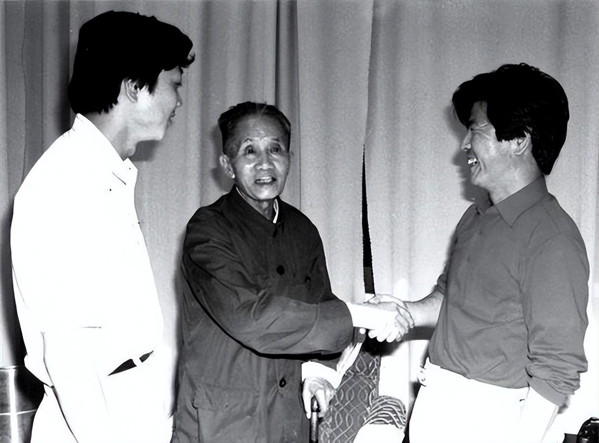 1950年，贵州一位瓦工写信给开国上将杨勇：我没牺牲，请求给我这个老红军安排个工