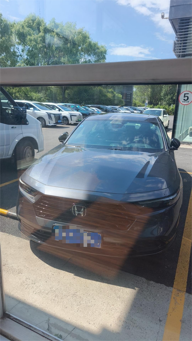 雅阁车主的真心话想买车可以来听听开雅阁一年多，有挺多感受，今天分享给大家。总的