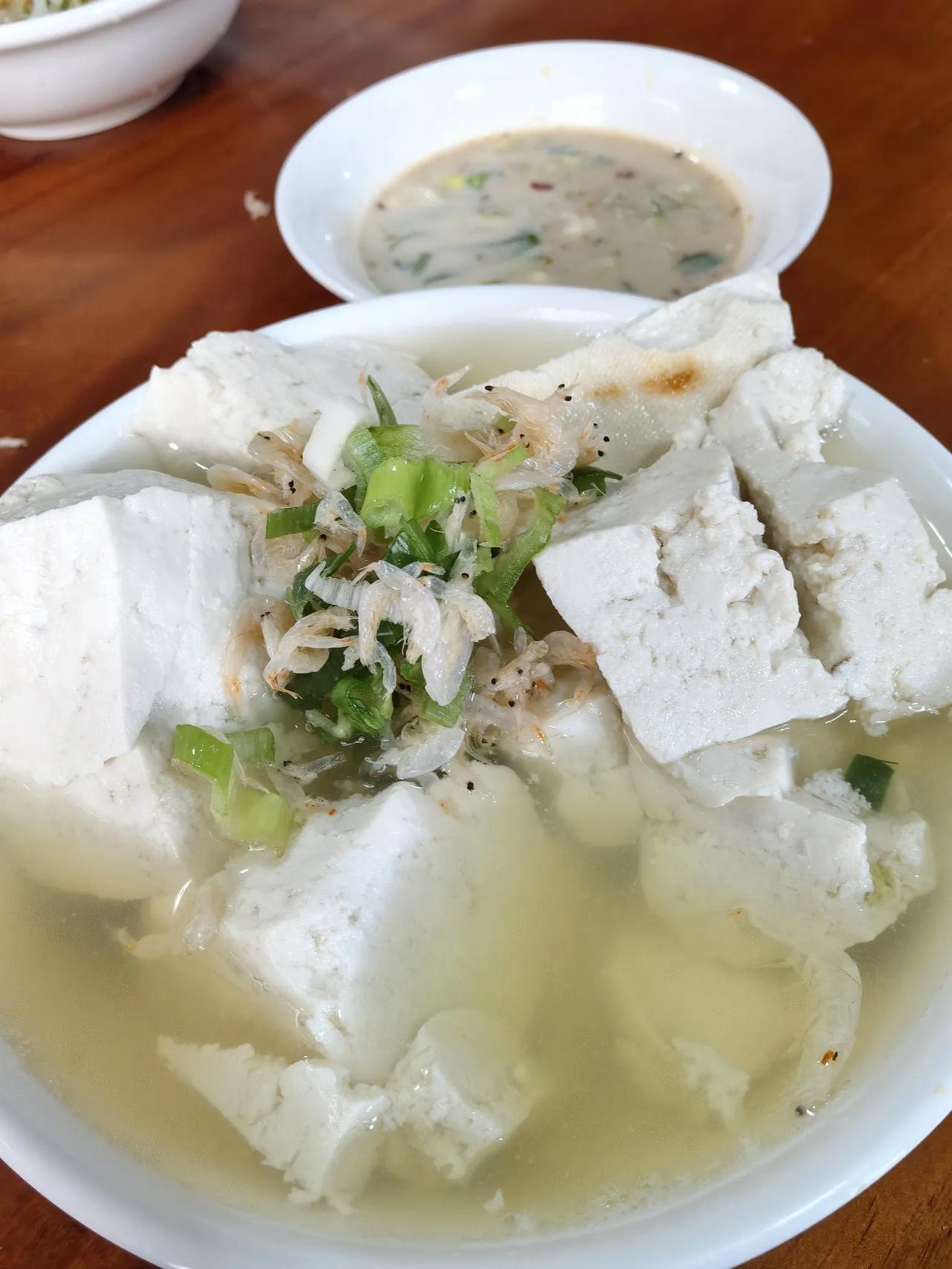 说起早餐美食，各地都有各自的专属特色～您能看出来这是哪里的特色吗？