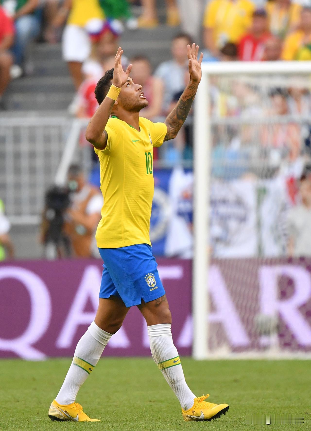 美加墨世界杯巴西最强首发11人:门将：阿利松左边卫：桑德罗中后卫：加布里埃