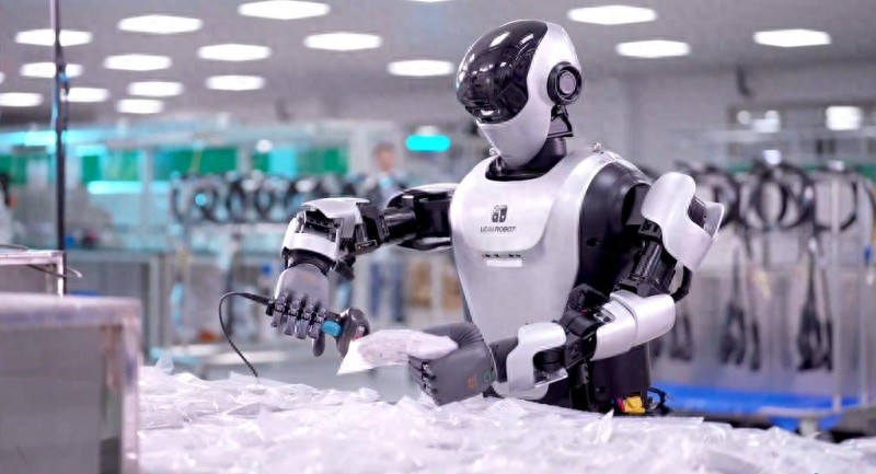 IDC、IDTechEx双报告齐发：智能机器人赛道爆发，中国领跑具身智能，人形机器人十年展望清晰