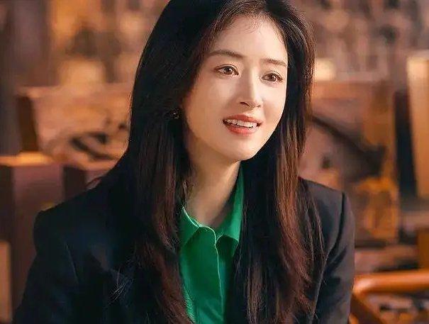 电视剧《四喜》的原著中，活得蕞好的不是明珠，也不是知夏，而是那个重来不受重视的知