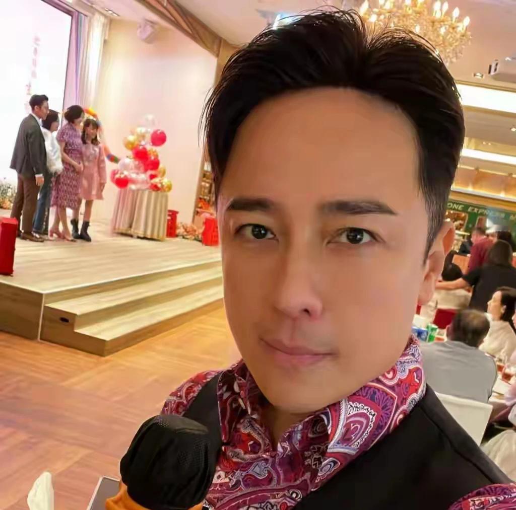 49岁香港男星杜大伟告别TVB后，竟在商海闯出一片天！从荧幕熟脸到“隐形富豪”，