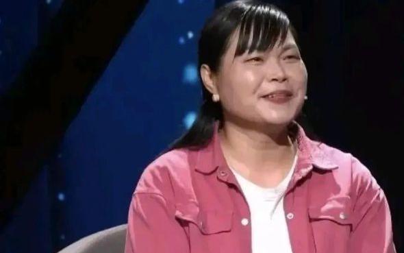 贵州26岁单亲妈妈，爱上年薪50万的30岁男子，男子当即给她买了一套房子。然而，