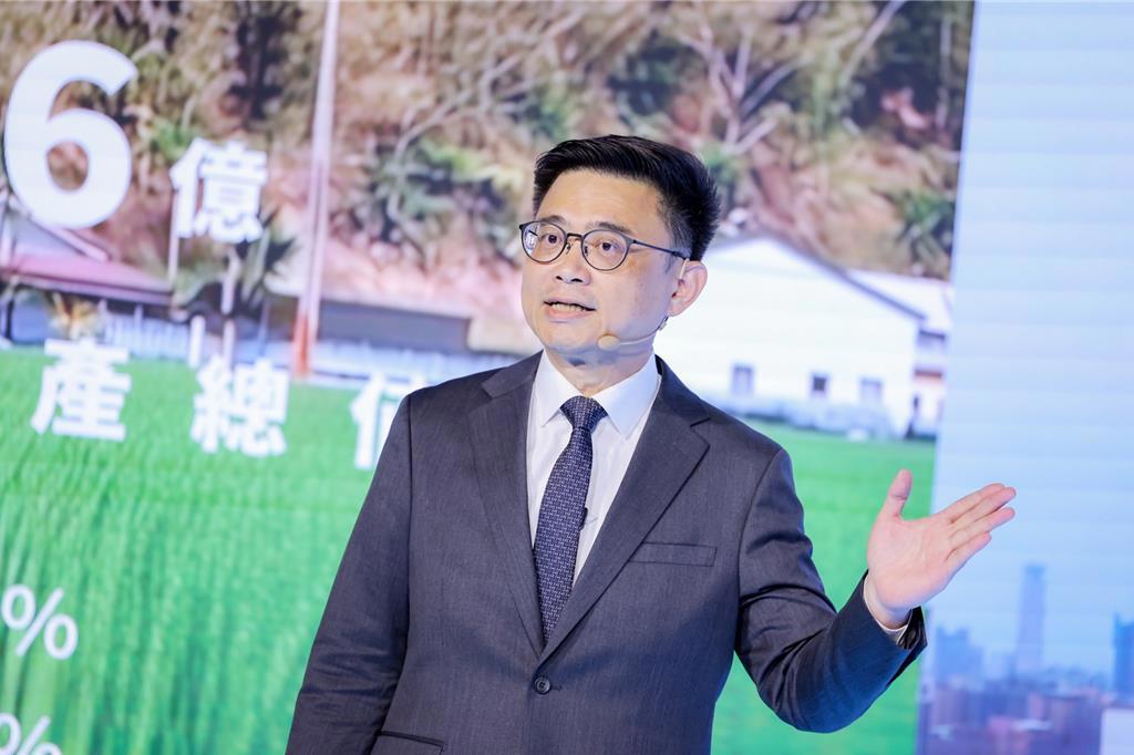赖瑞隆竞选主轴向韩国瑜致敬？游淑慧酸：当年骂得口沫横飞民进党高雄市长参选人赖瑞
