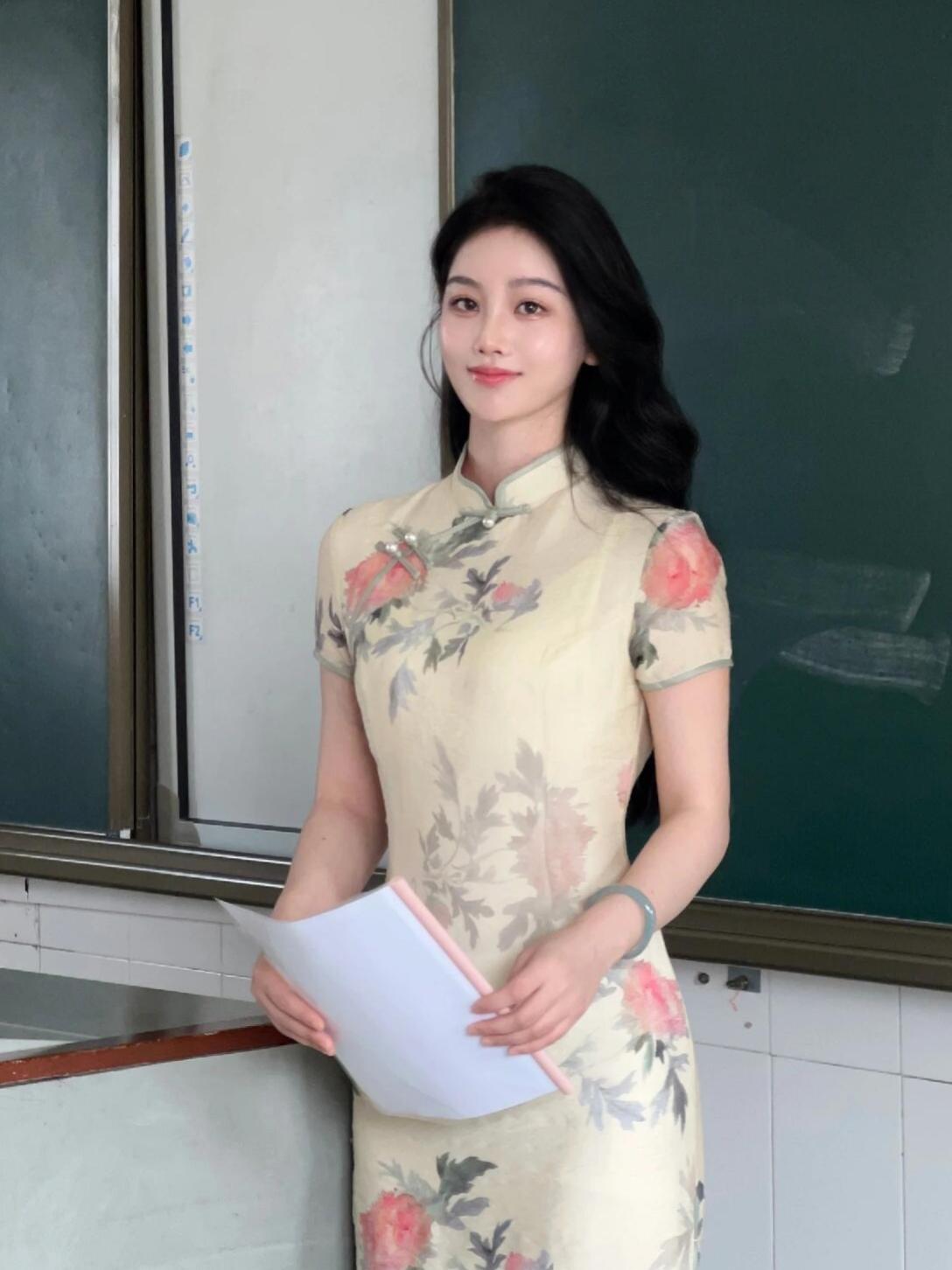 人到中年，是否该认真打扮自己人到中年，生活的磨砺往往会消磨掉人们的心气。有人觉