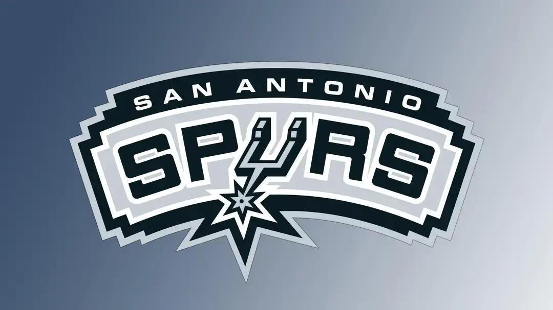 活塞从东部第6狂奔到联盟第2，马刺从乐透区杀到西部前4，只用了一个夏天。这