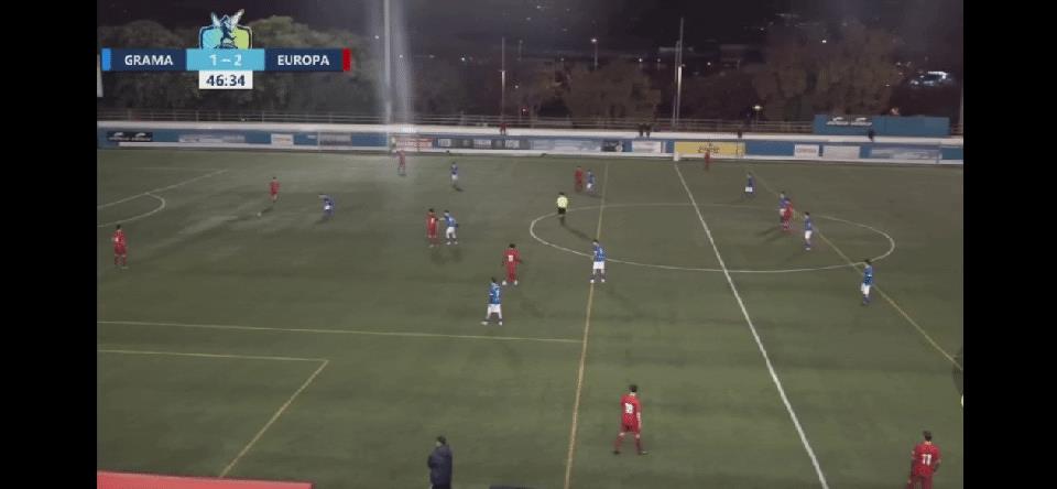 中国足球小将09/10队的队员吕孟洋这场联赛状态太好了，只要他拿到球基本就能制造