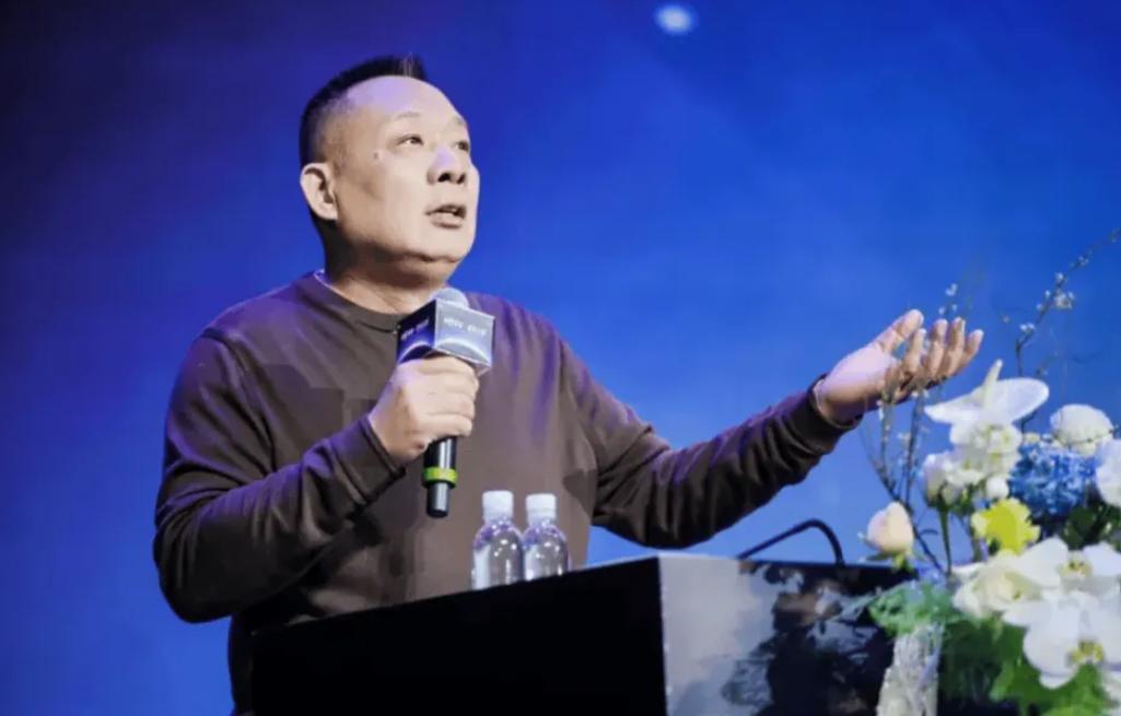 胖东来公开说不租了，房东这才想起来让步，结果人家不接了。这事有意思的地方是：房东