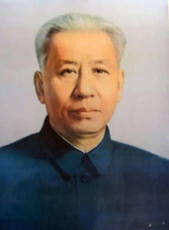刘少奇在长征期间贡献刘少奇（1934年10月至1935年10月）虽然因受到“左