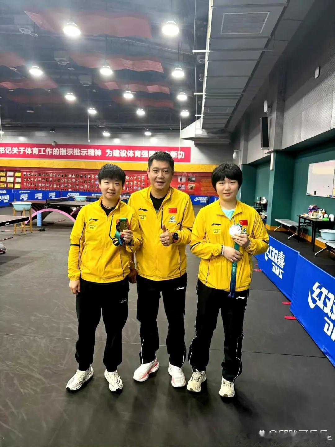 邱贻可最新专访：谈到孙颖莎她们，说——在印度亚锦赛那会，一餐煮10餐方便面，再