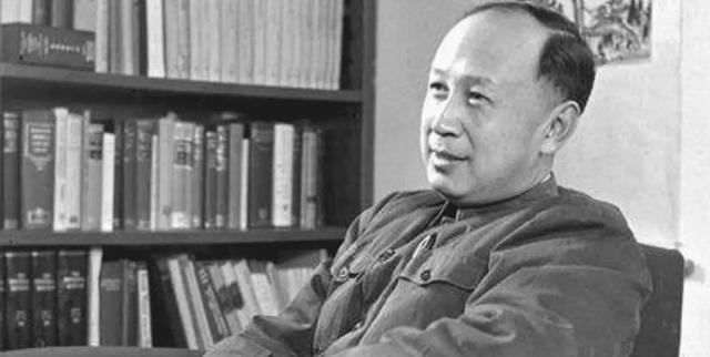 1956年，钱学森分到了一辆蓝色轿车，全北京只有2辆，可聂帅得知后却勃然大怒：“