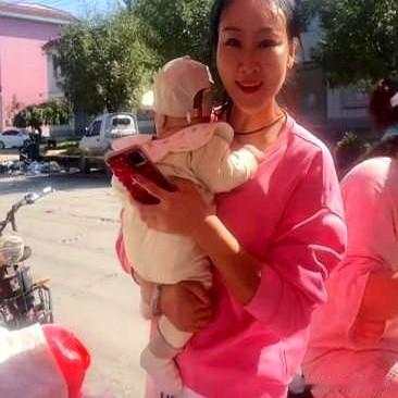 47岁这一对老夫妻，原想着孩子成家了，终于能在老家守着菜园、赶赶集，过两口子的安