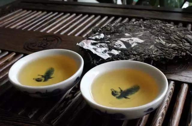 你那么爱喝普洱茶, 到底图什么?
