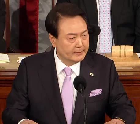 韩国刚刚传来消息！尹锡锐这下彻底凉凉了！就在今天，7月30日，韩国负责调