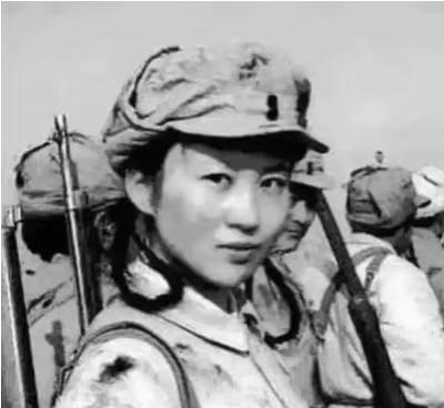 1938年，2名日军闯入王金英家中，看着漂亮的王金英就往她身上扑，不料王金英不躲