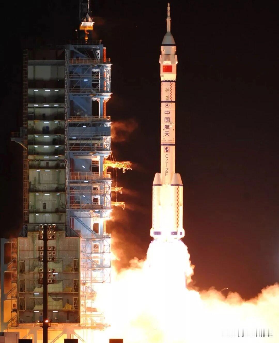 昨晚拜读了一篇很提气的网上文章，由此引发了如下联想。文章主要突出了三个意思：