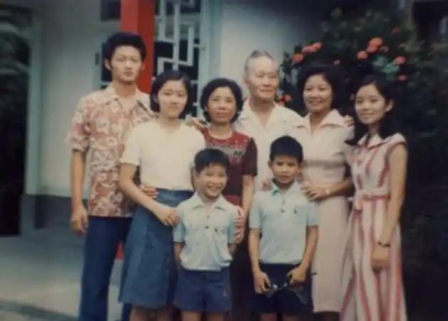 孙立人被“软禁”33年，因为没有孩子，妻子逼他纳妾，结果生下4个科学家。 1