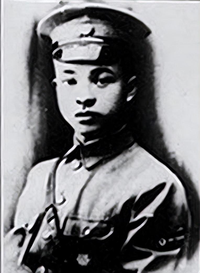 李默庵晚年痛悔：12万美械军败给3万人的粟裕，全因蒋介石瞎指挥！1946年7