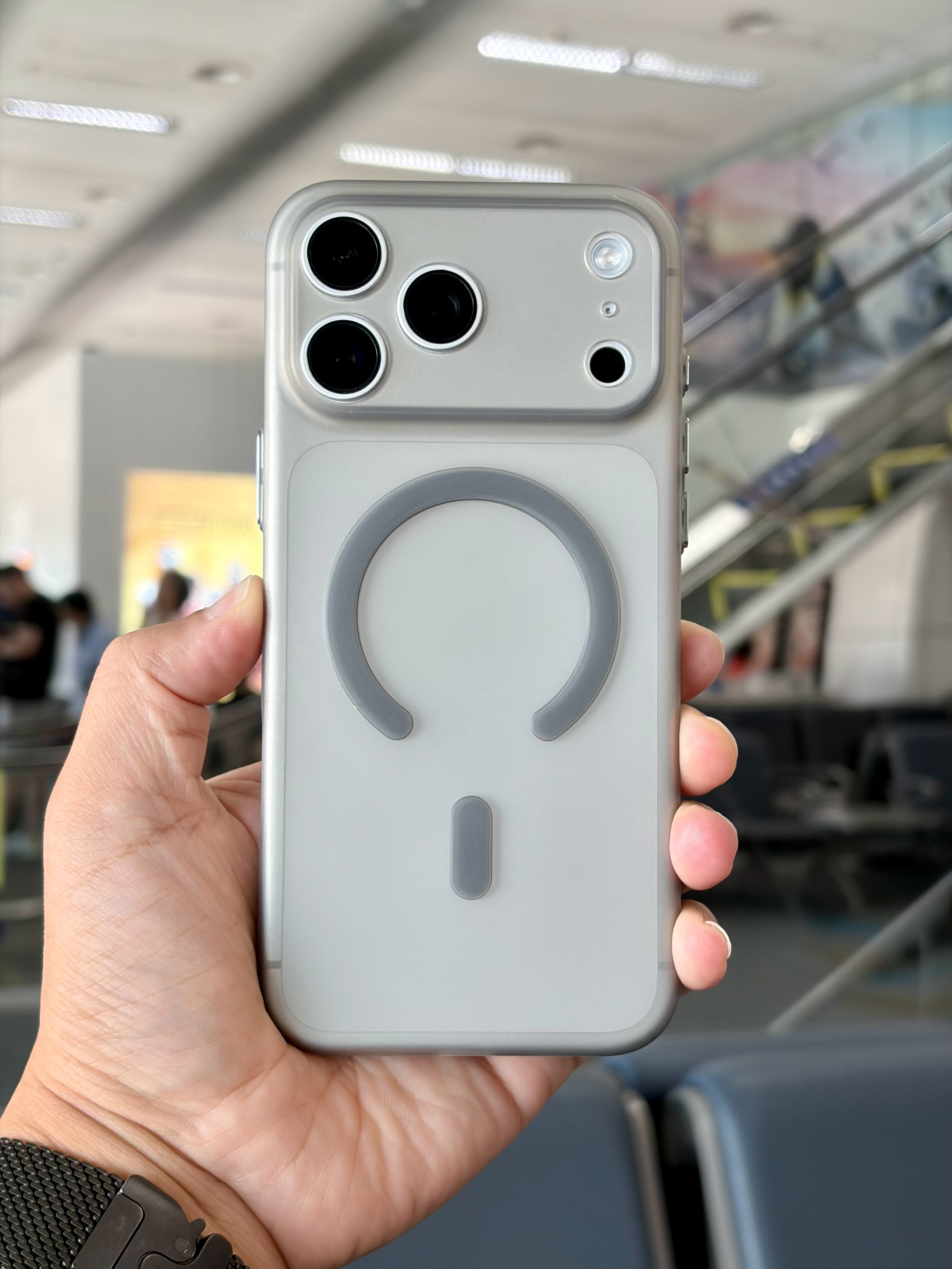 中国用户终于迎来满血iPhone满血？满不了一点。