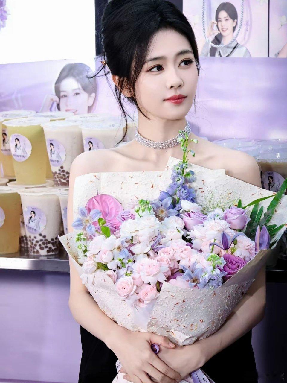 #白鹿#难道我又初恋了​