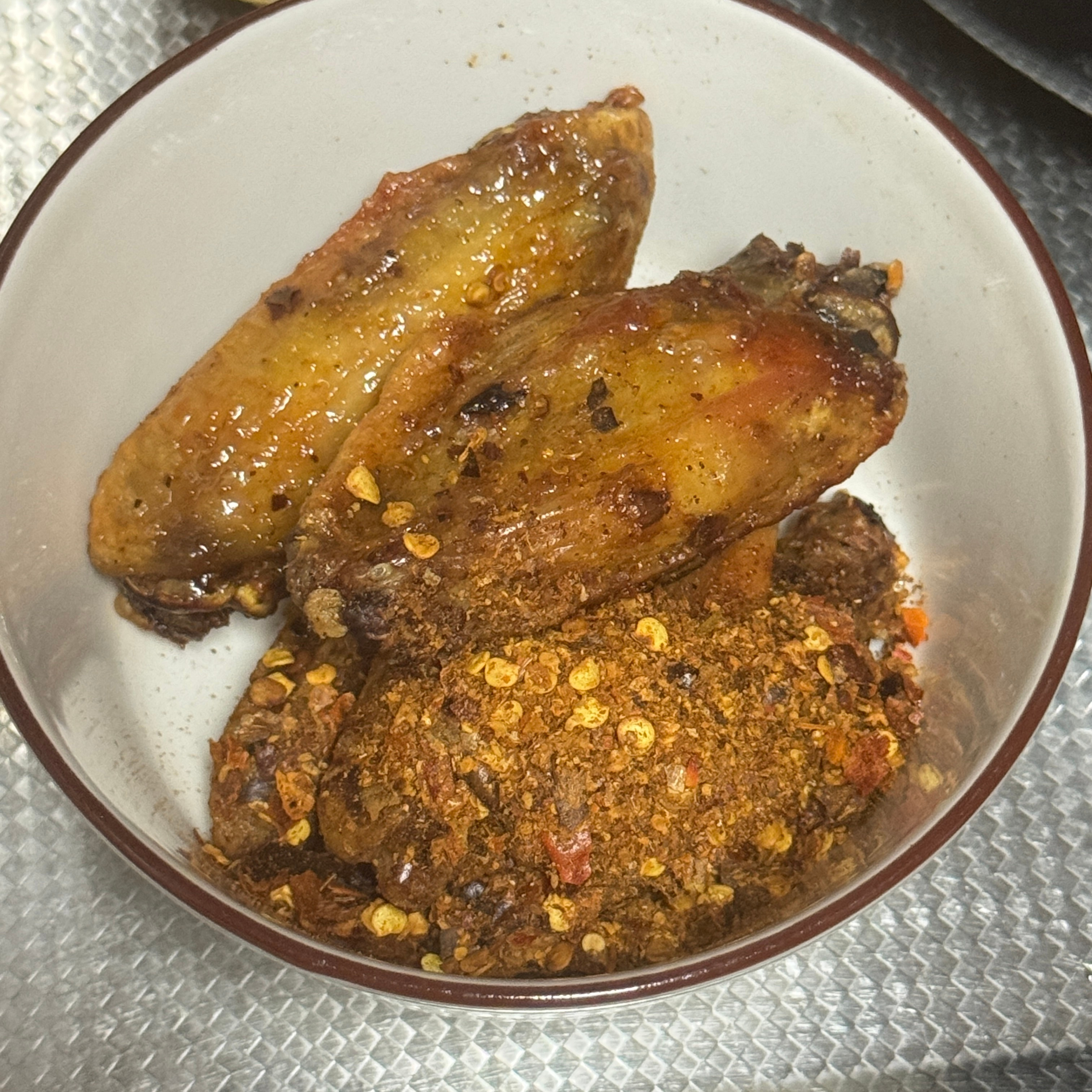 就喜欢吃烤的干巴巴的鸡翅