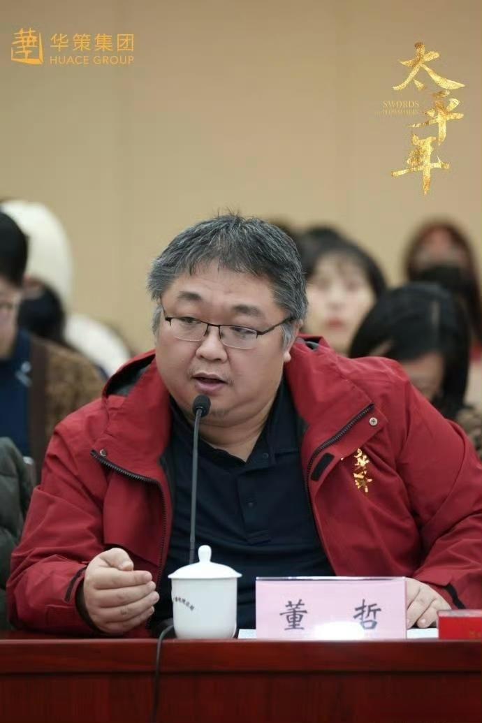 白预兰的笑话怎么这么多！[捂脸哭]白预兰颁发的最佳编剧董哲，被网友扒出他曾经窃取