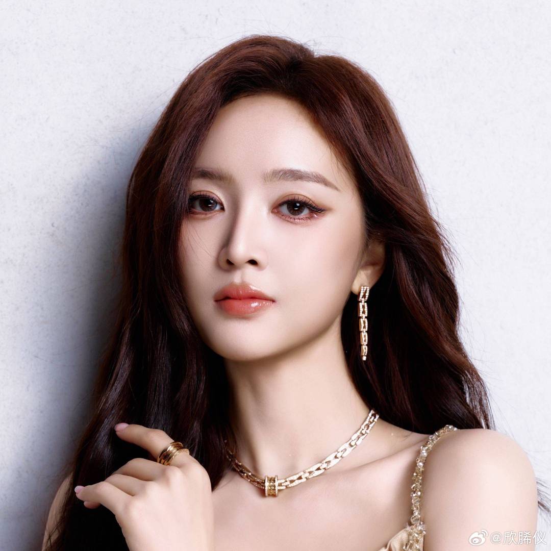 #吴宣仪##吴宣仪##吴宣仪姐感爆发时刻#建议吴宣仪多尝试这种姐感爆发的风格​