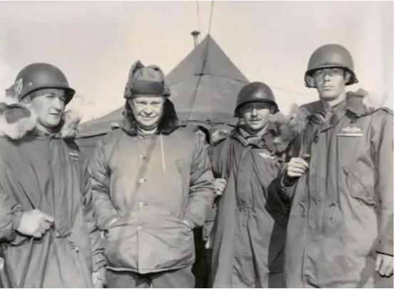 一位日本学者曾说：“朝鲜战争表面上是中国赢得的，但实际上是一个巨大的损失。造成这