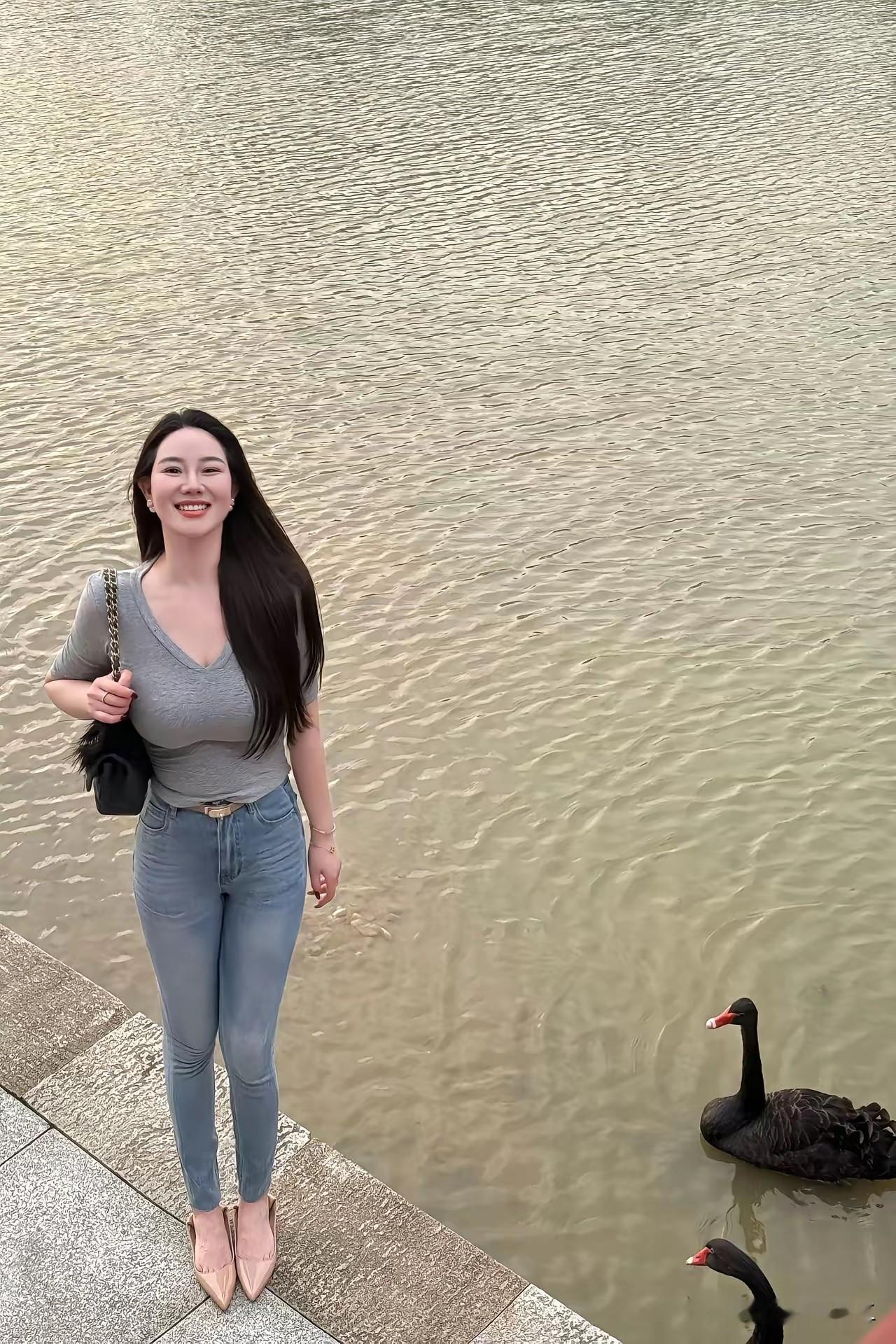 好看不？？到此一游哈哈😃就这样式儿就要到此一游