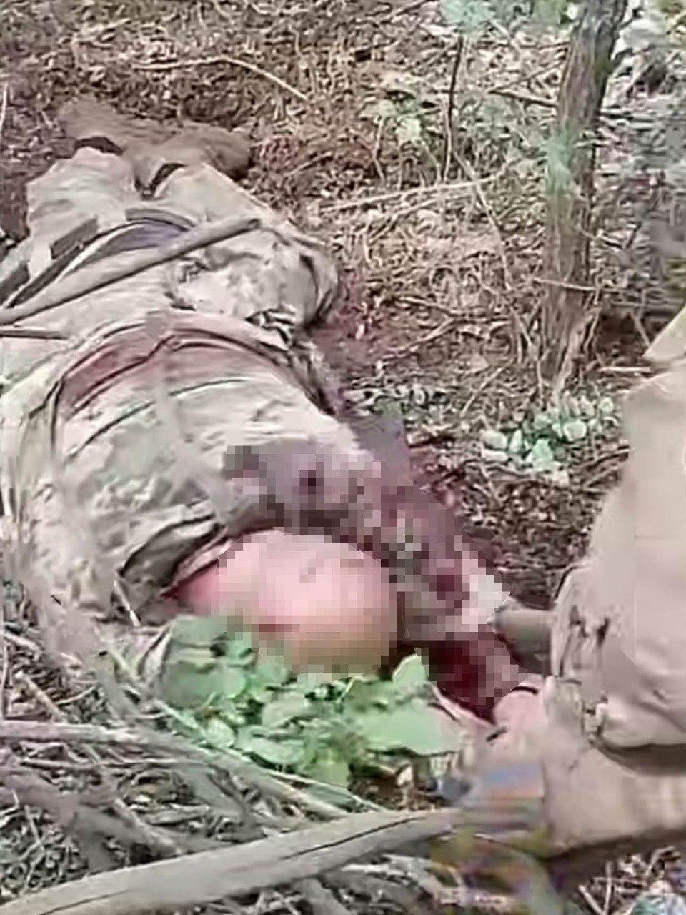 俄罗斯人在波克罗夫斯基方向枪杀了乌克兰武装部队的战俘2025年11月，在格纳季夫