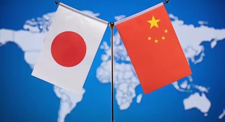 嘿，俄罗斯这警告可真得重视！它说咱要是老盯着日本，还没开打就输一半了，这可不是瞎