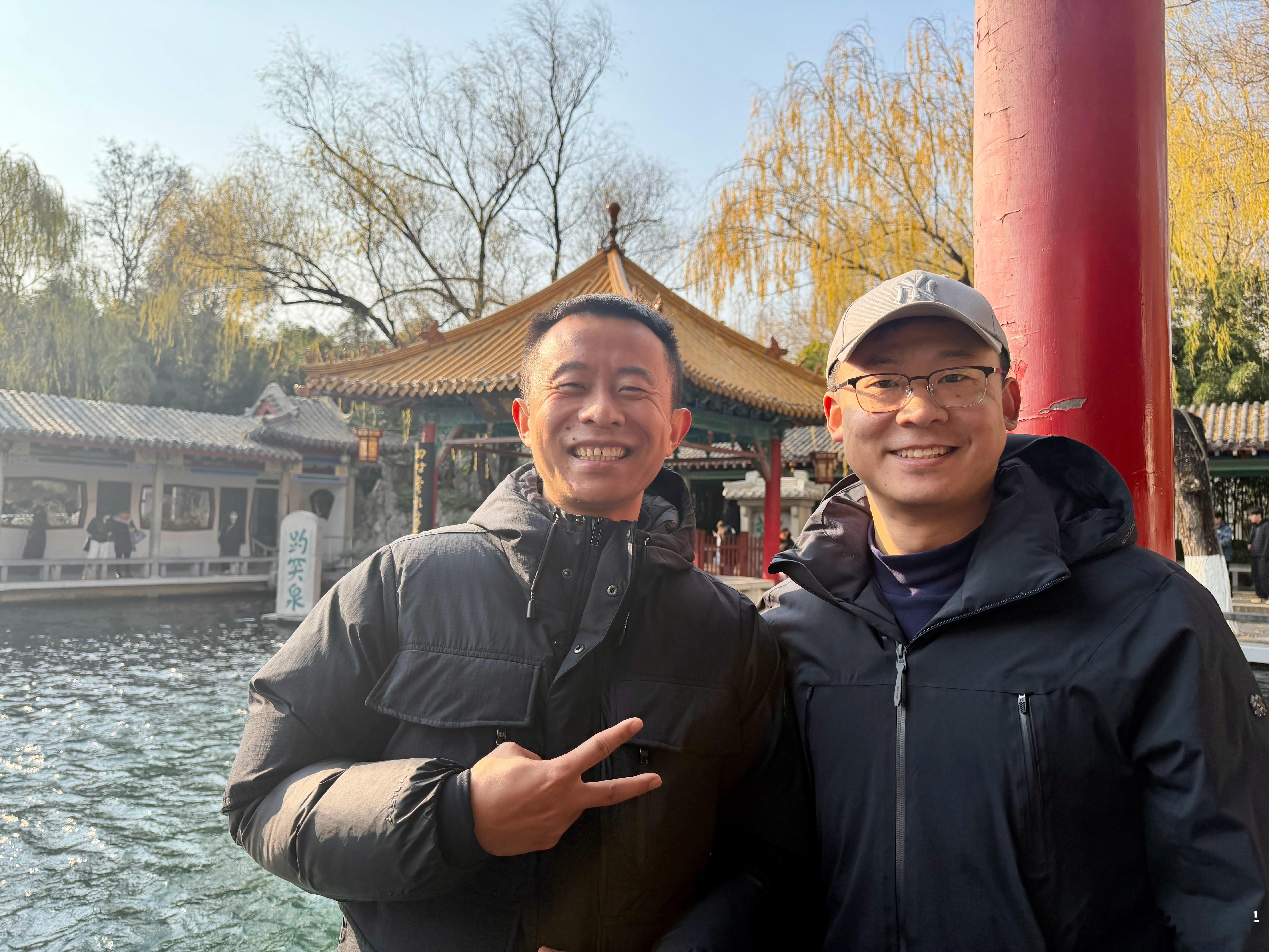 来到了小学语文课本里的地方济南·趵突泉公园