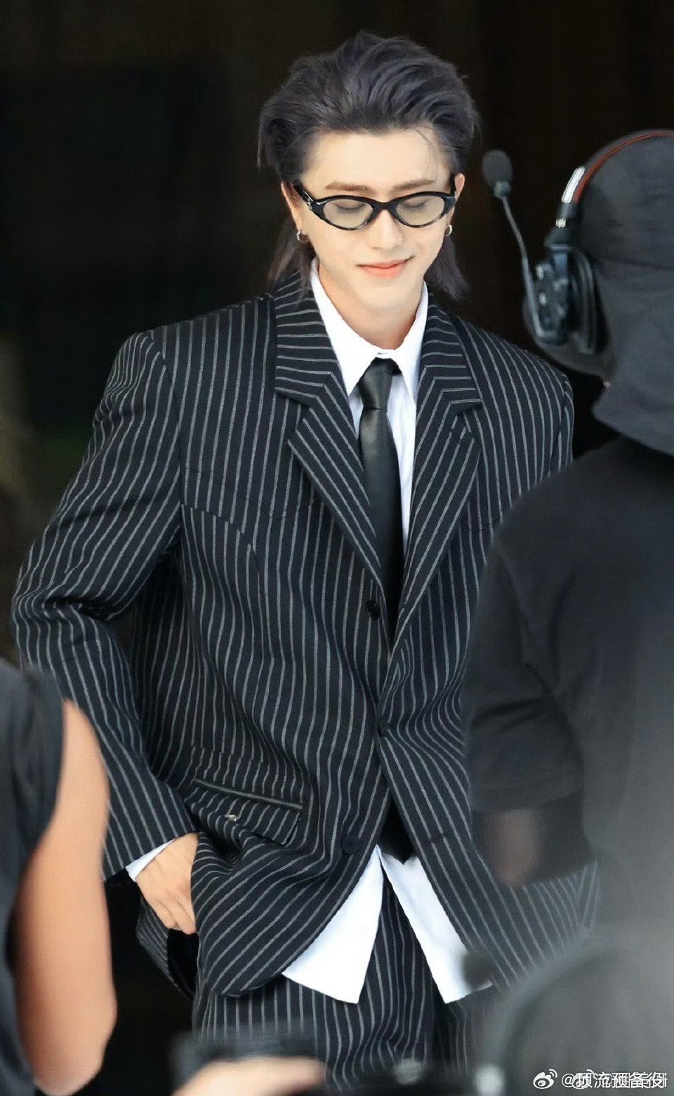 韩媒镜头下的蔡徐坤真的没有技巧就是硬帅欧巴味好重​​​