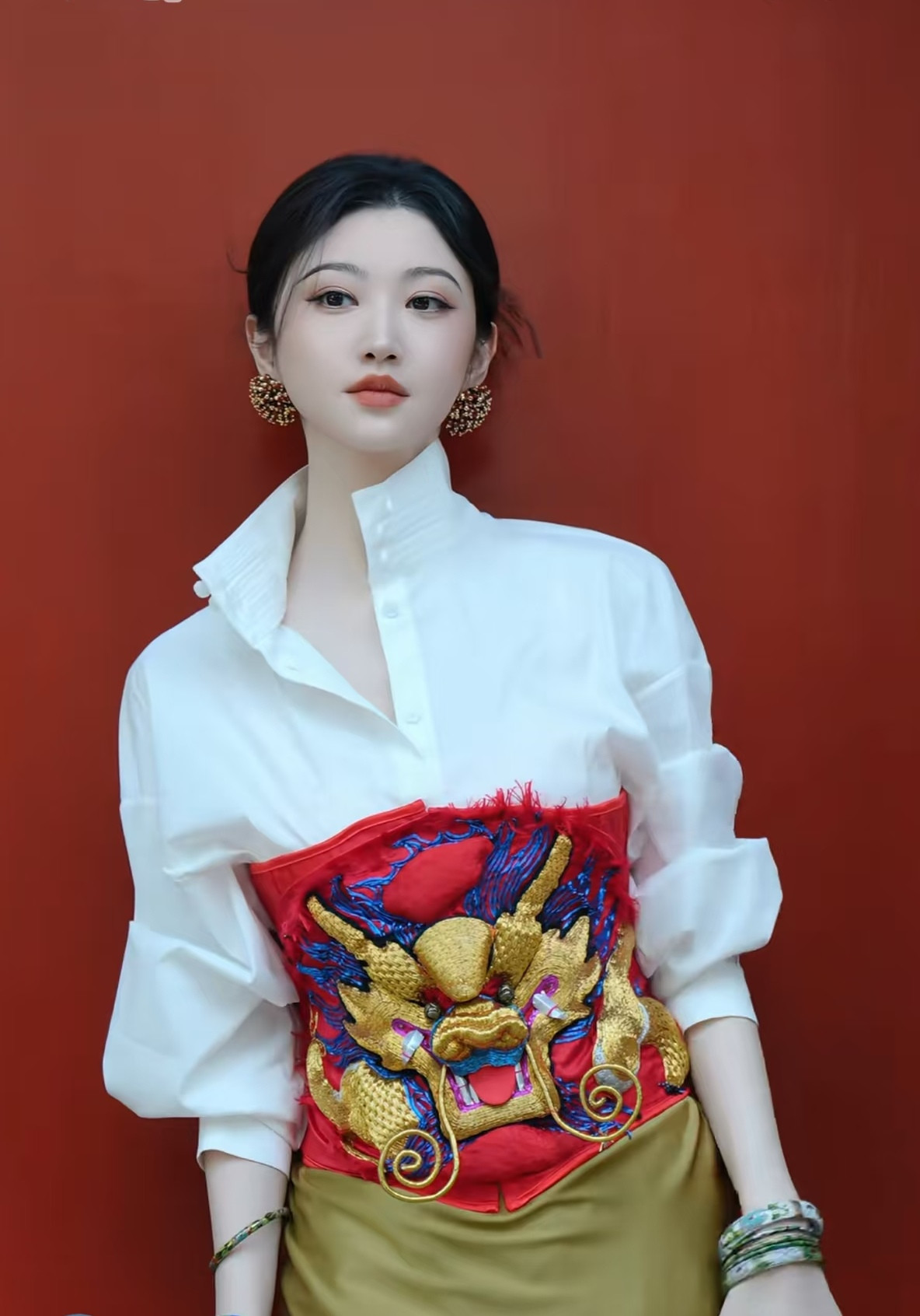 景甜这组照片真的太太太美啦！！真人间富贵花，年龄越大越有韵味，不必去硬凹少女感[爱心][爱心]