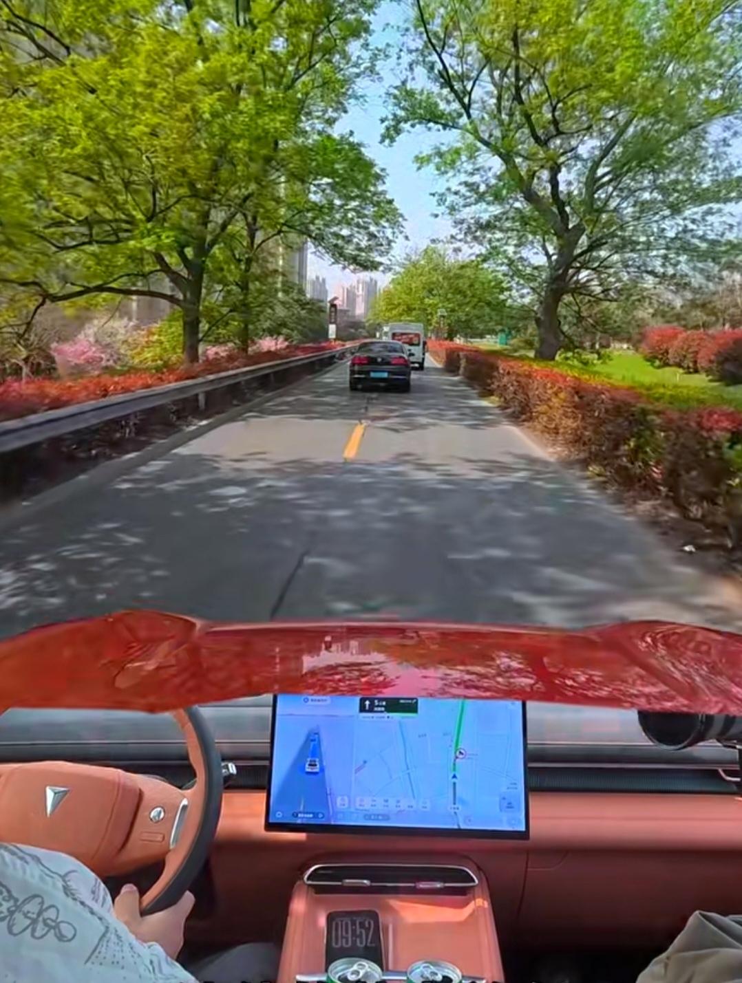 别着急买SUV！听我一句劝！现在买SUV就得买智能SUV，买智能SUV就得